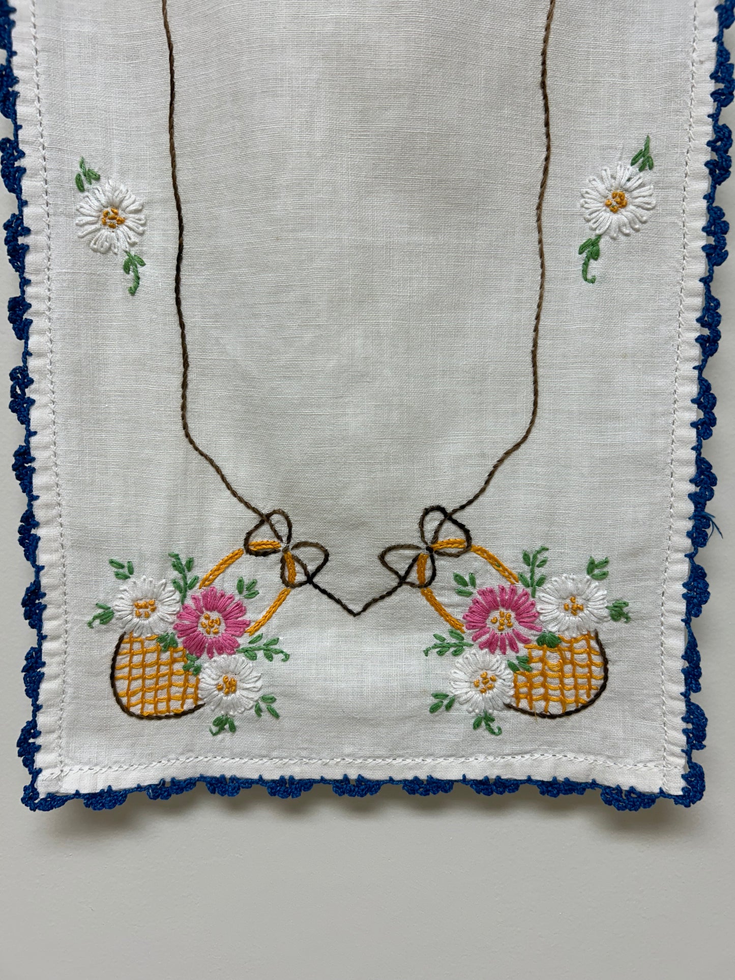 Basket Dresser Scarf