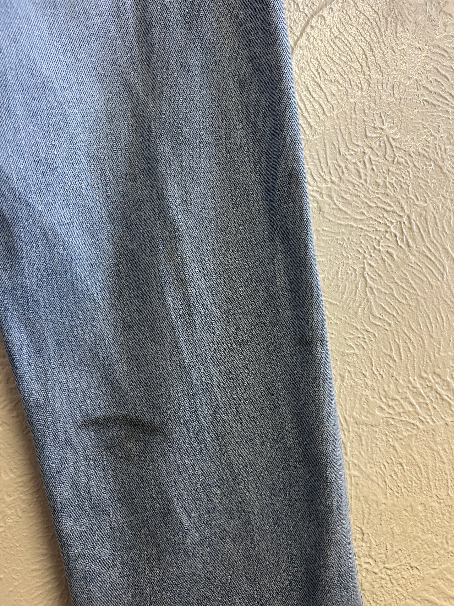 Levis