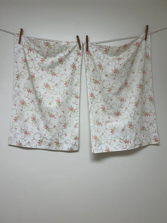 Dainty Floral Pillowcase Set