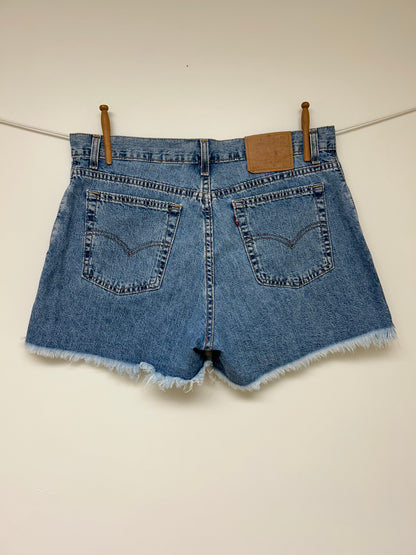 Levi Cut Offs