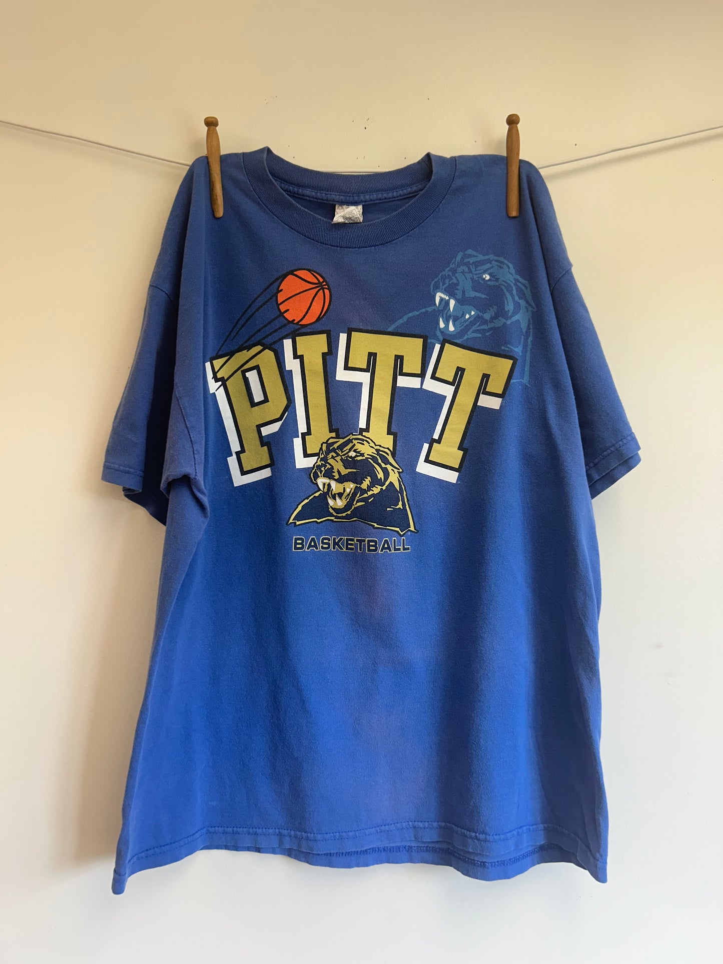 Pitt Basketball Tee